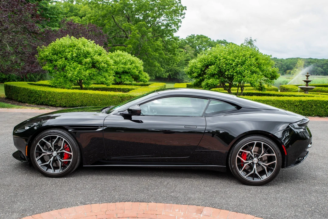 2019 Aston Martin DB11 V8 - Image 3 of 31