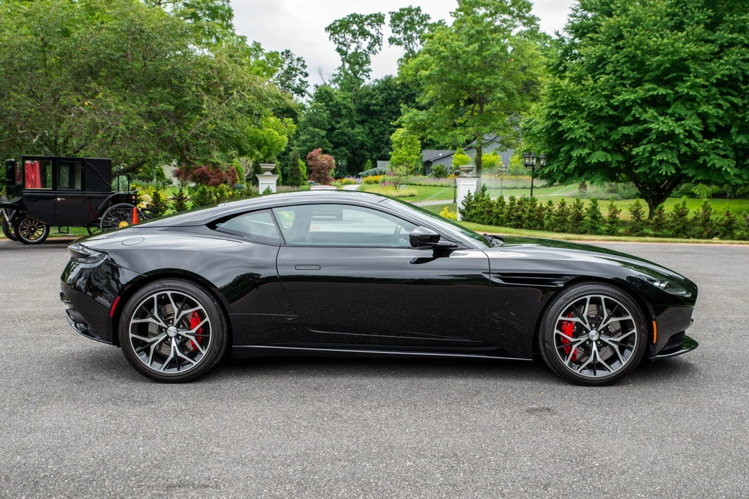 2019 Aston Martin DB11 V8 - Image 8 of 31