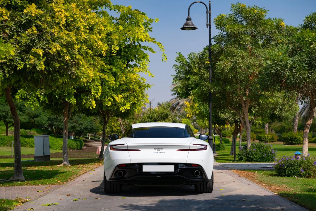 2019 Aston Martin DB11 V8 - Image 6 of 31
