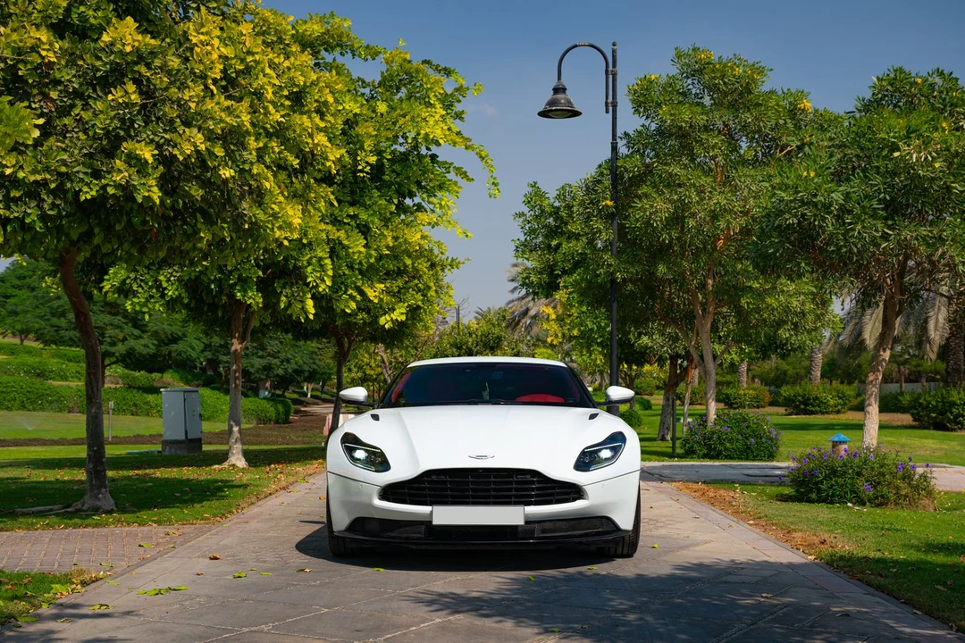 2019 Aston Martin DB11 V8 - Image 2 of 31