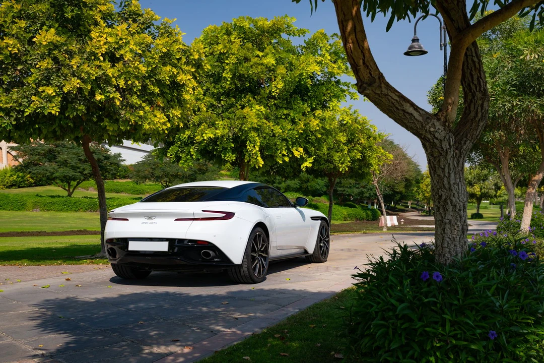 2019 Aston Martin DB11 V8 - Image 5 of 31