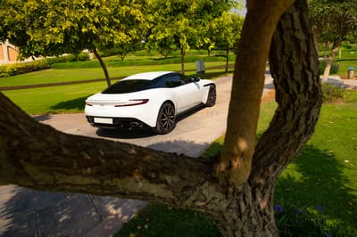 2019 Aston Martin DB11 V8 - Image 22 of 31