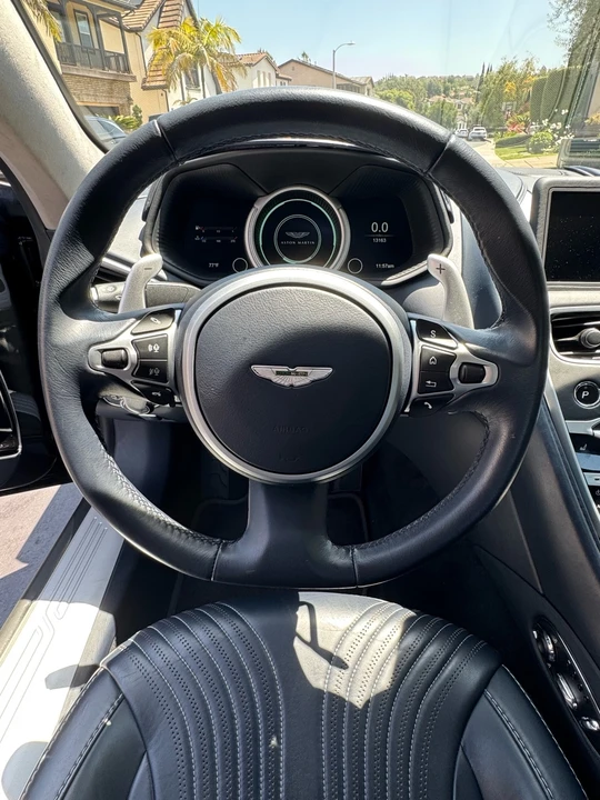 2019 Aston Martin DB11 V8 - Image 7 of 12