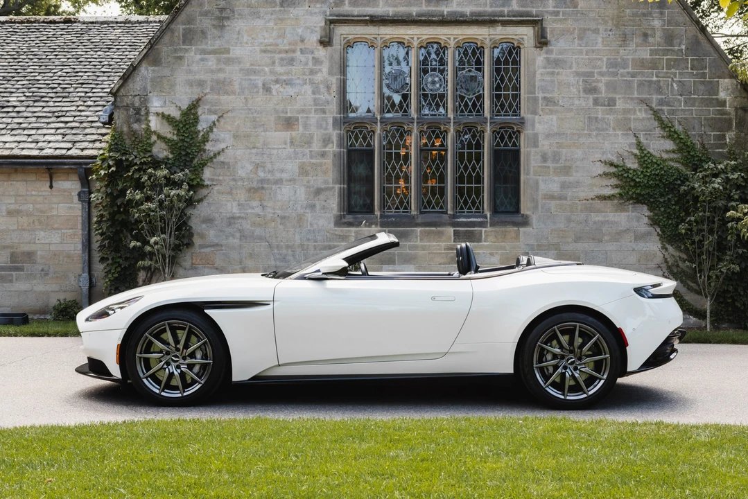 2019 Aston Martin DB11 Volante - Image 8 of 31