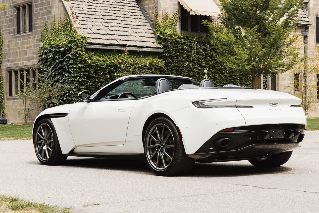 2019 Aston Martin DB11 Volante - Image 13 of 31