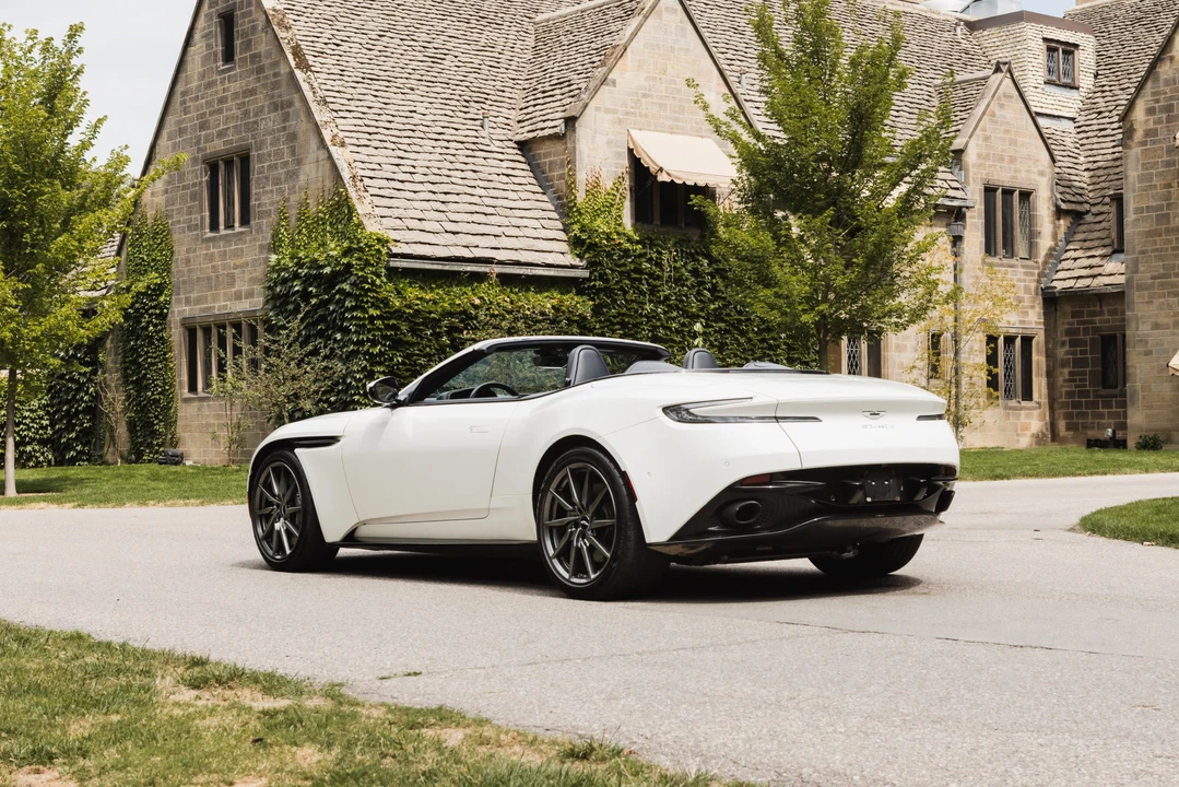 2019 Aston Martin DB11 Volante - Image 14 of 31