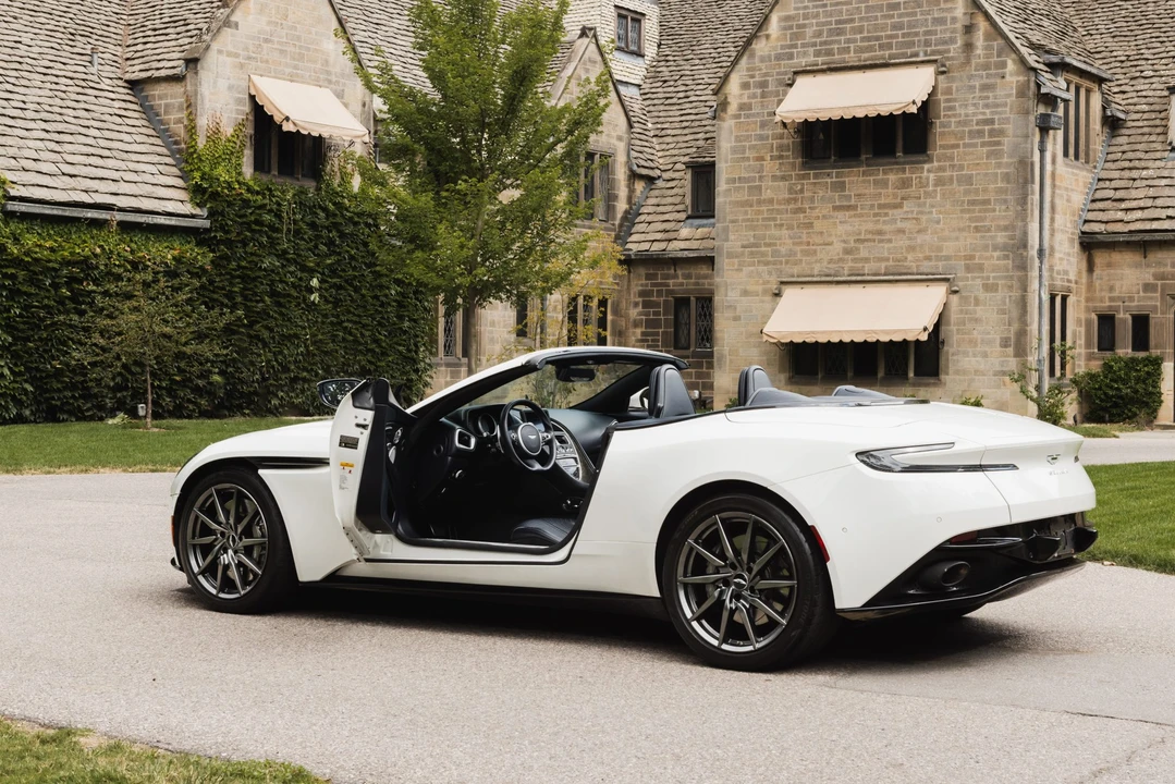 2019 Aston Martin DB11 Volante - Image 27 of 31