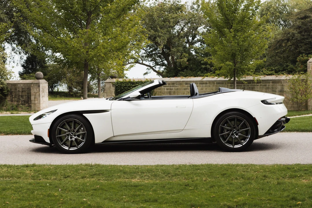 2019 Aston Martin DB11 Volante - Image 10 of 31
