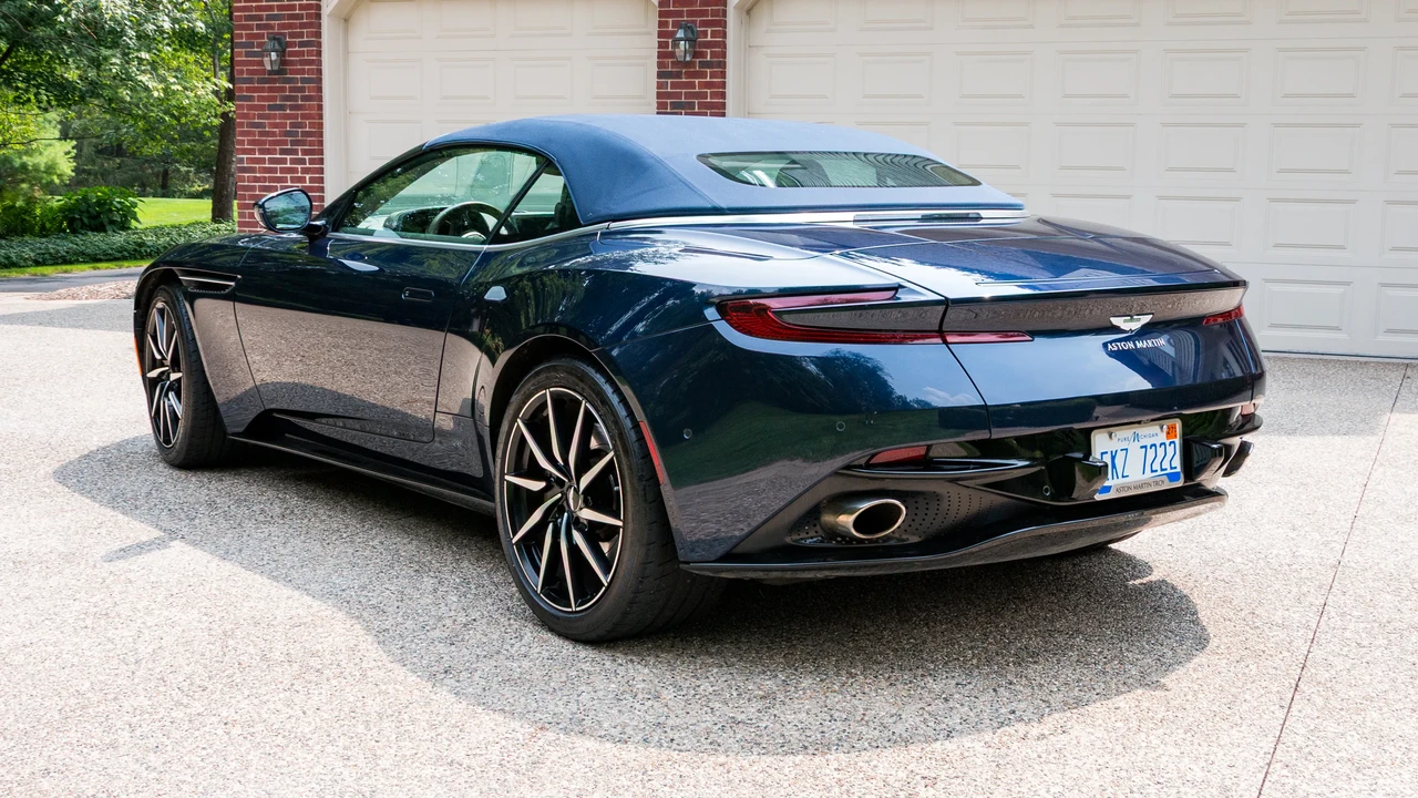 2019 Aston Martin DB11 Volante - Image 15 of 31