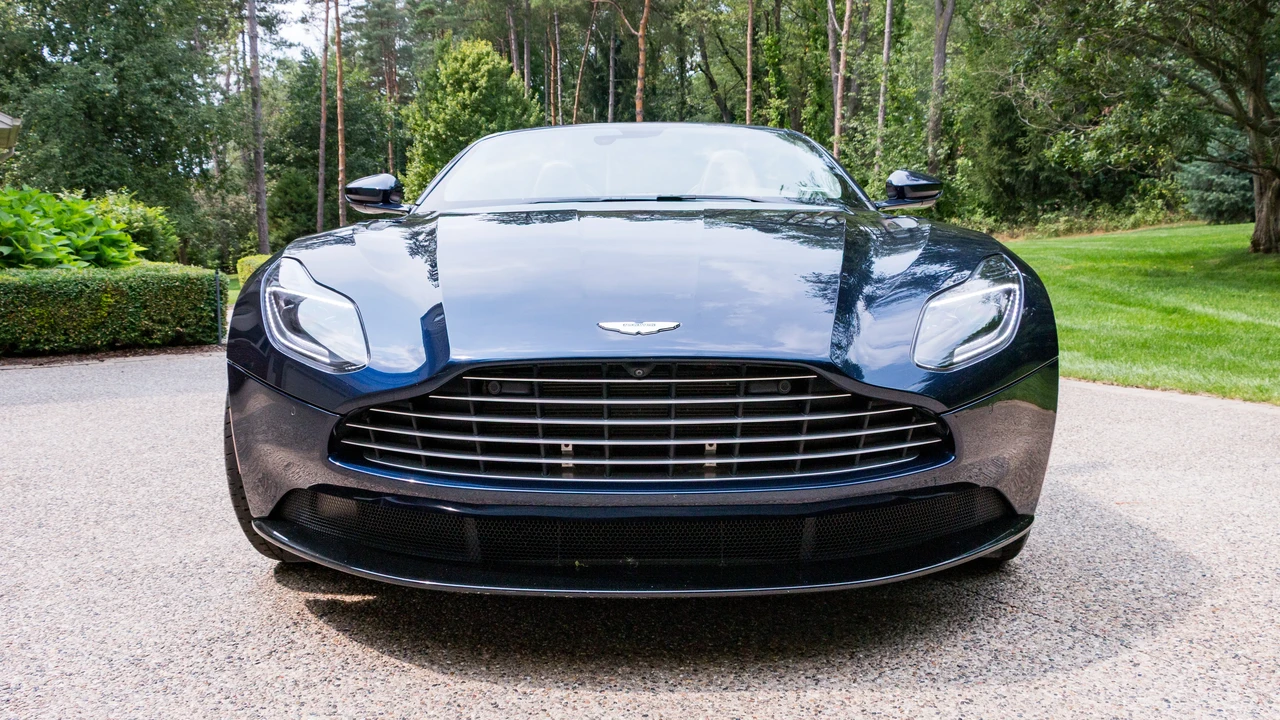2019 Aston Martin DB11 Volante - Image 18 of 31