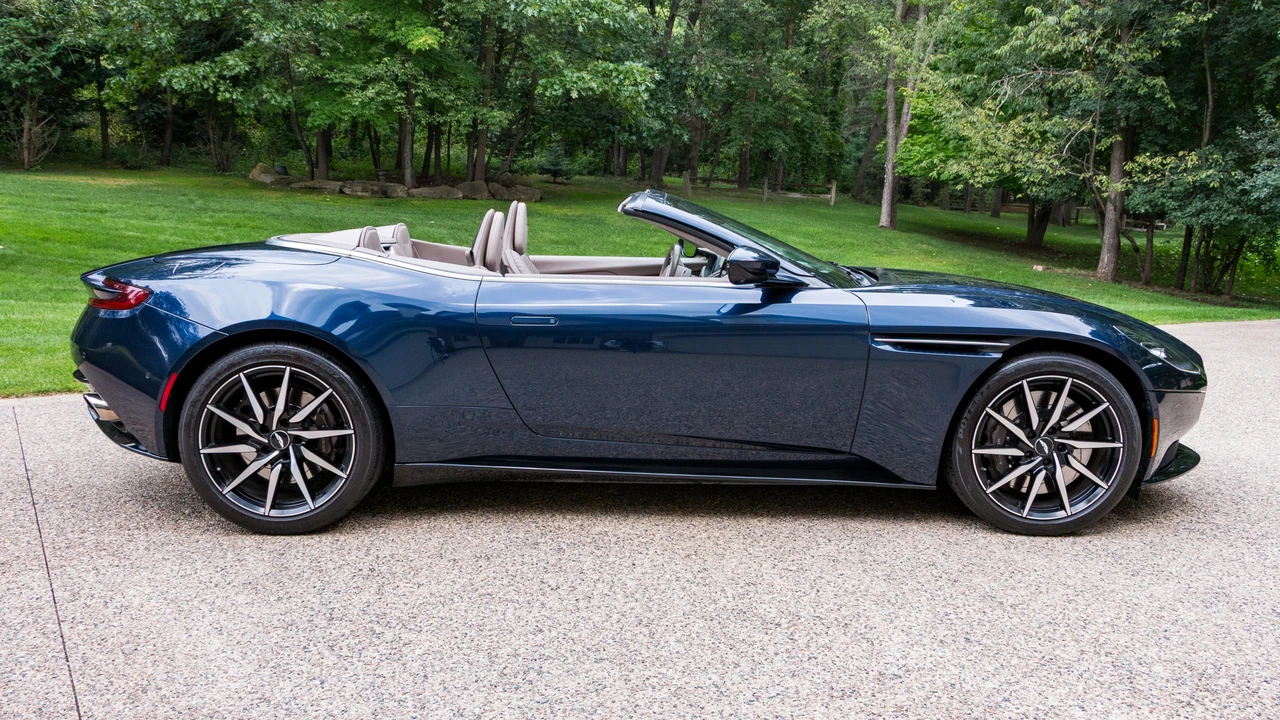 2019 Aston Martin DB11 Volante - Image 4 of 31