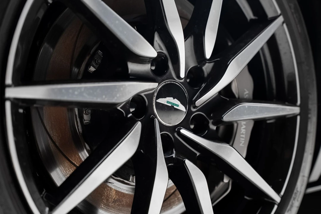 2019 Aston Martin DB11 Volante - Image 24 of 31