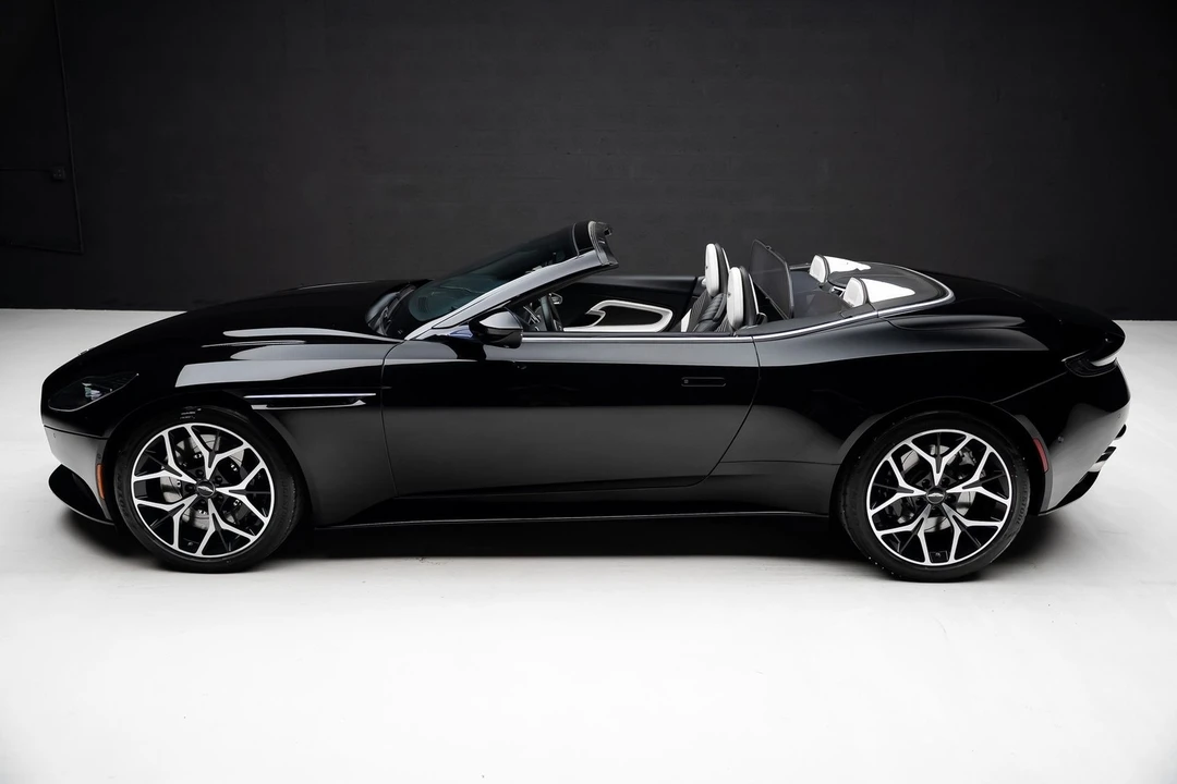 2019 Aston Martin DB11 Volante - Image 18 of 31