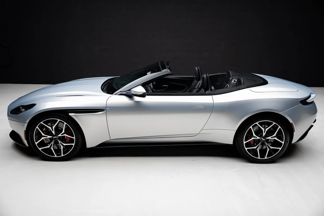 2019 Aston Martin DB11 Volante - Image 18 of 31