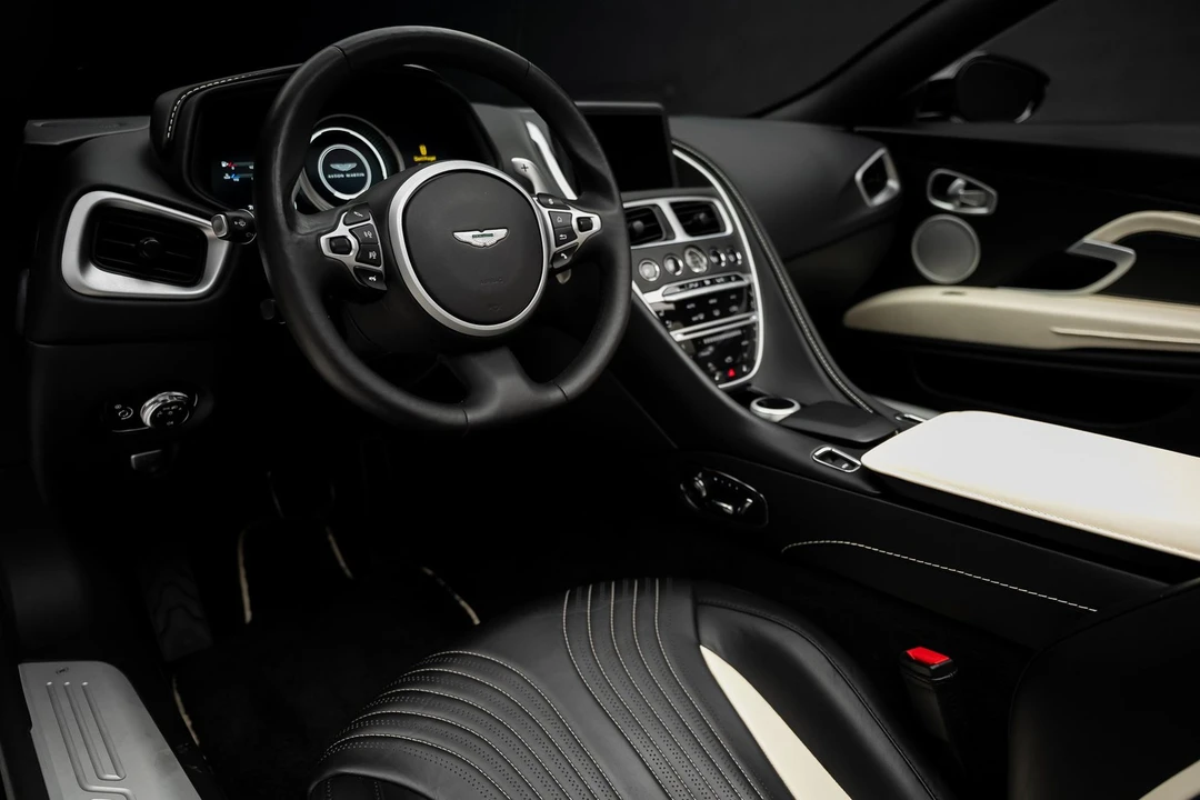 2019 Aston Martin DB11 Volante - Image 2 of 31
