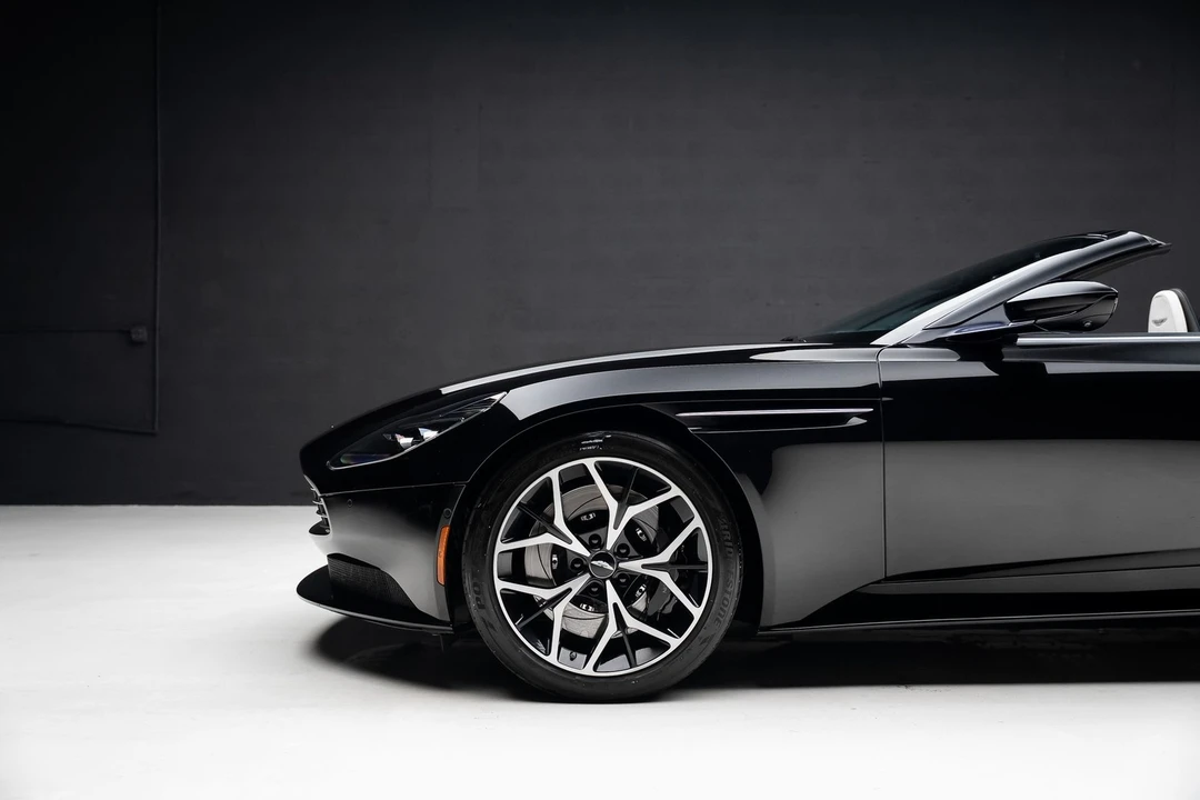 2019 Aston Martin DB11 Volante - Image 20 of 31