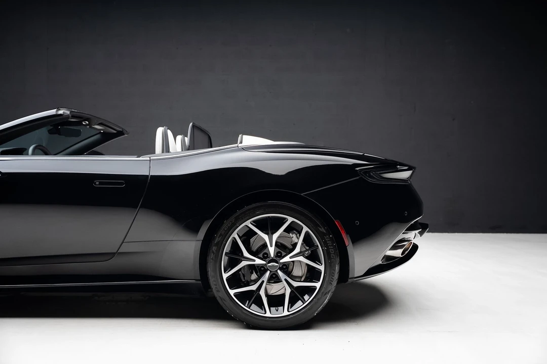 2019 Aston Martin DB11 Volante - Image 22 of 31