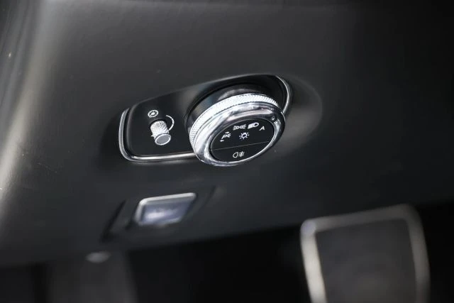 2019 Aston Martin DB11 Volante - Image 27 of 31