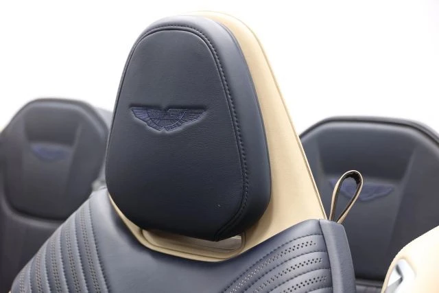 2019 Aston Martin DB11 Volante - Image 19 of 31