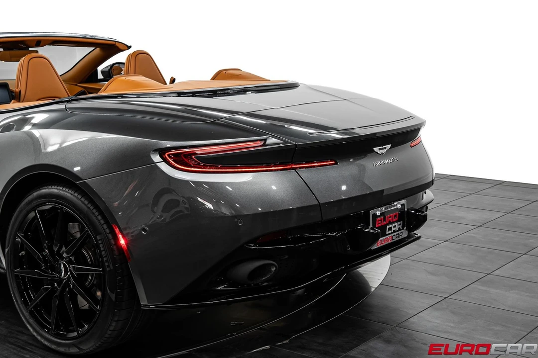 2019 Aston Martin DB11 Volante - Image 18 of 31