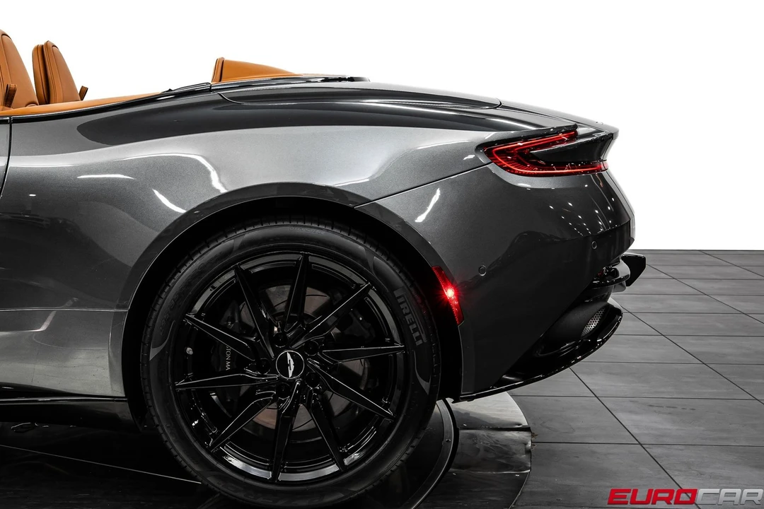 2019 Aston Martin DB11 Volante - Image 17 of 31