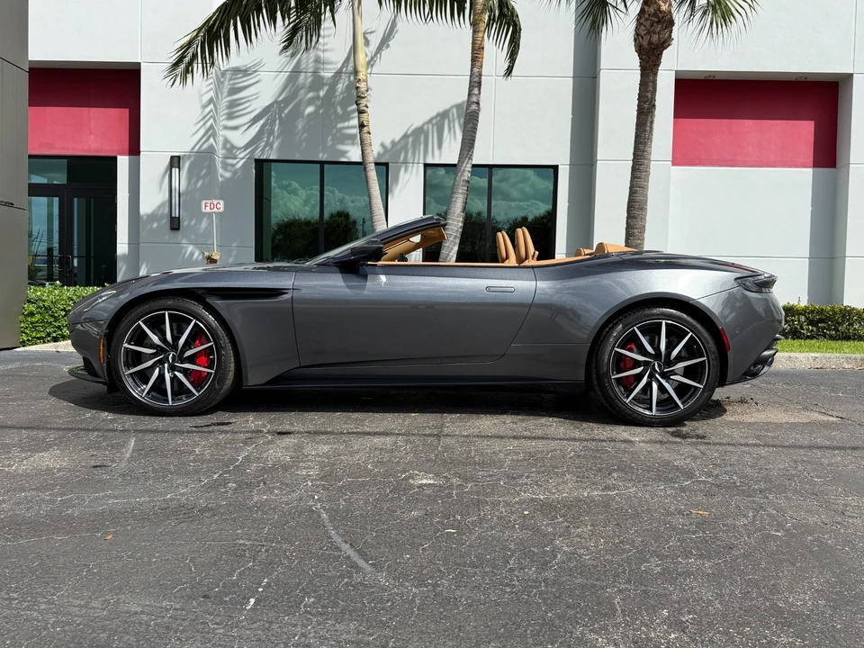 2019 Aston Martin DB11 Volante - Image 9 of 21