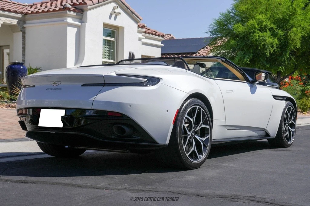 2019 Aston Martin DB11 Volante - Image 8 of 12