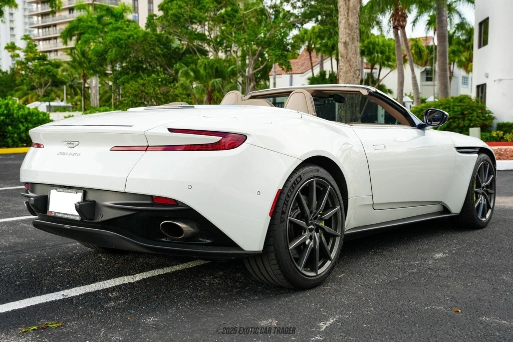 2019 Aston Martin DB11 Volante - Image 8 of 12