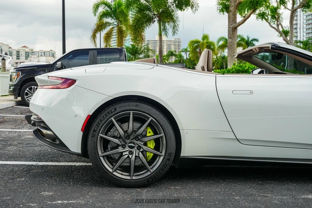 2019 Aston Martin DB11 Volante - Image 10 of 12