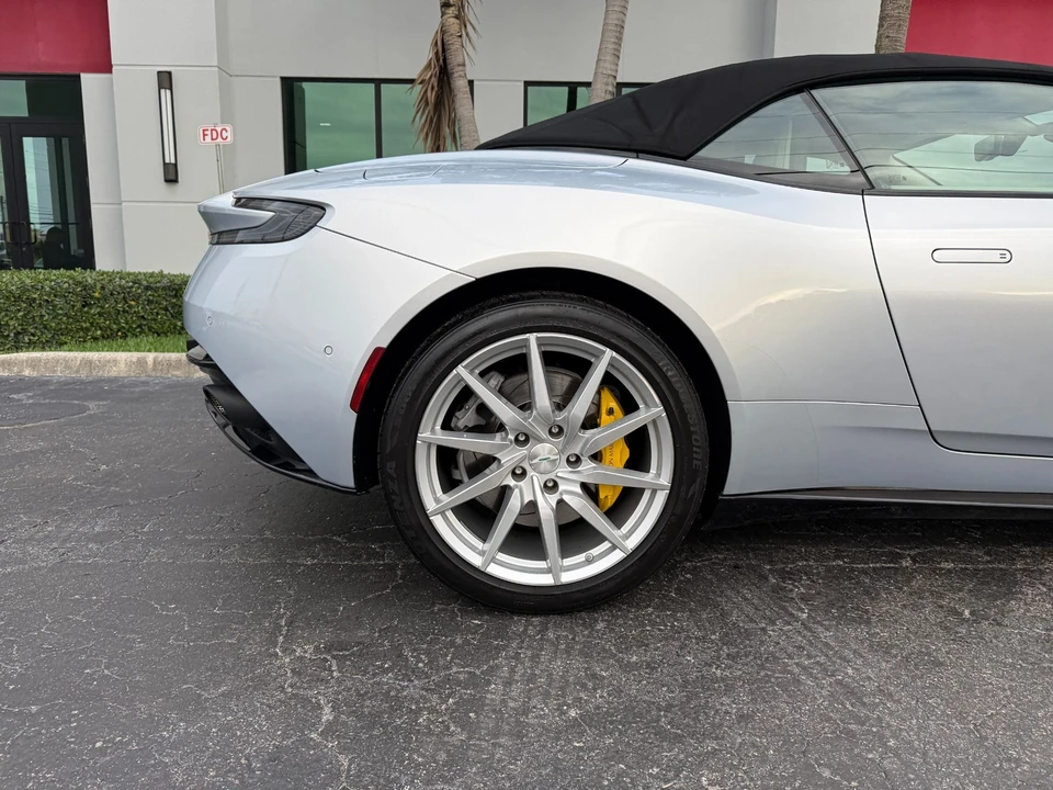 2019 Aston Martin DB11 Volante - Image 9 of 21