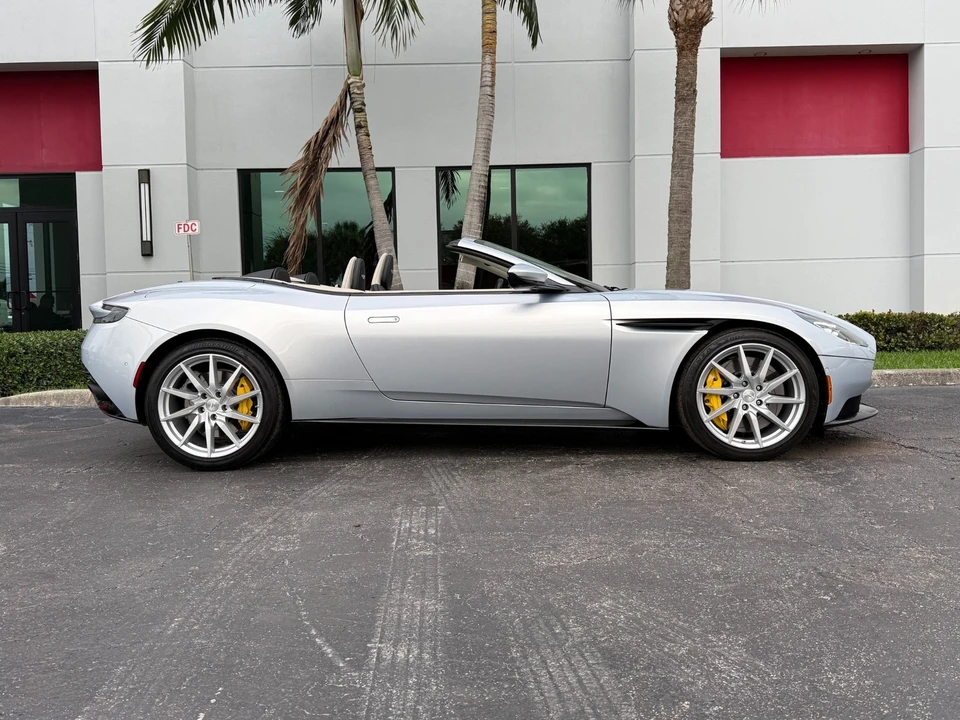 2019 Aston Martin DB11 Volante - Image 10 of 21
