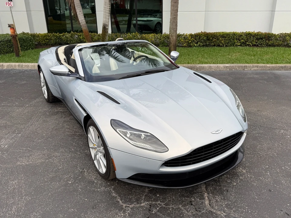 2019 Aston Martin DB11 Volante - Image 11 of 21