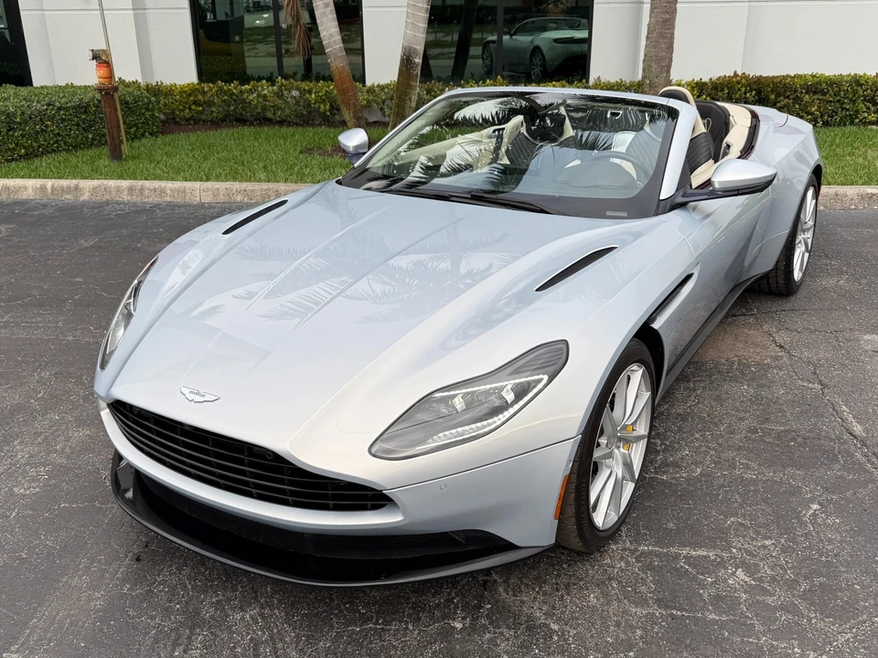 2019 Aston Martin DB11 Volante - Image 17 of 21