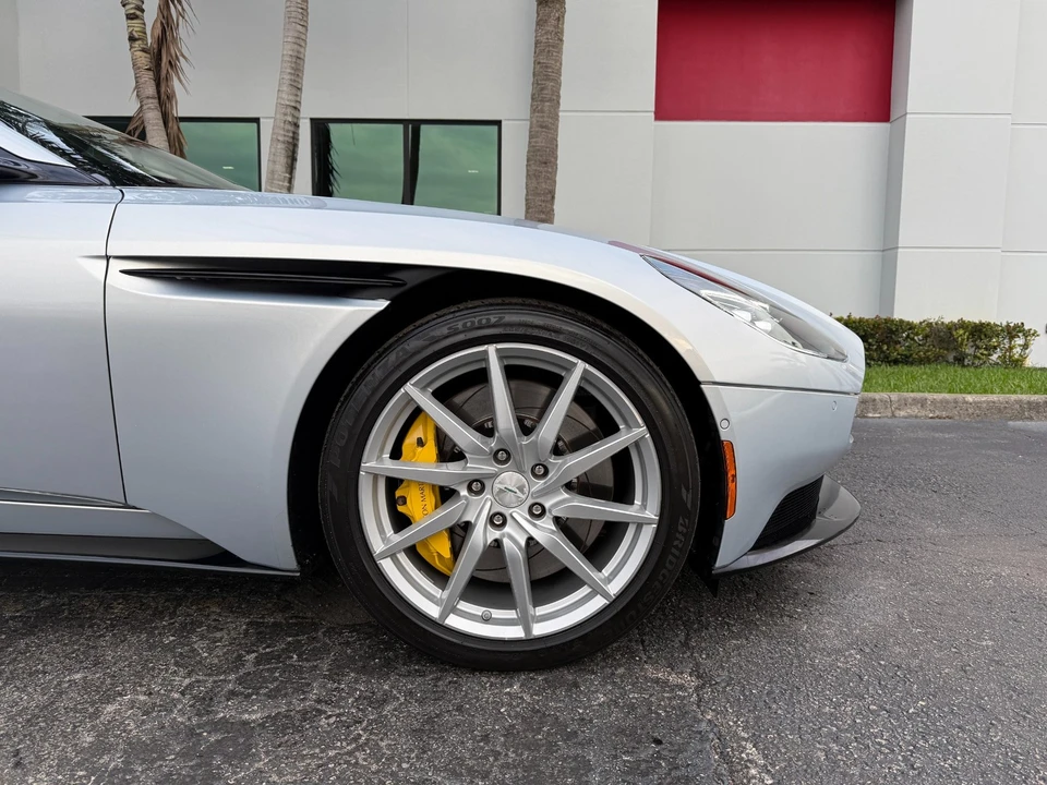 2019 Aston Martin DB11 Volante - Image 8 of 21