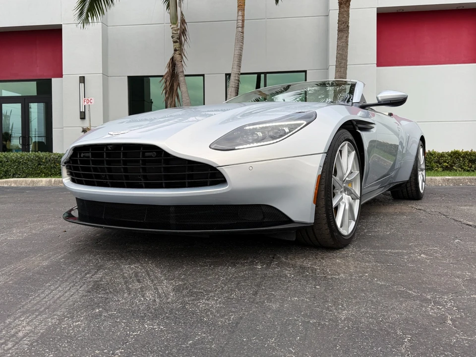 2019 Aston Martin DB11 Volante - Image 18 of 21