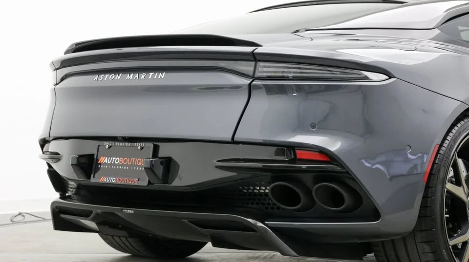 2019 Aston Martin DBS Superleggera - Image 11 of 20