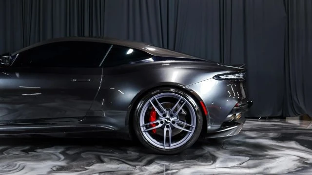 2019 Aston Martin DBS Superleggera - Image 11 of 22
