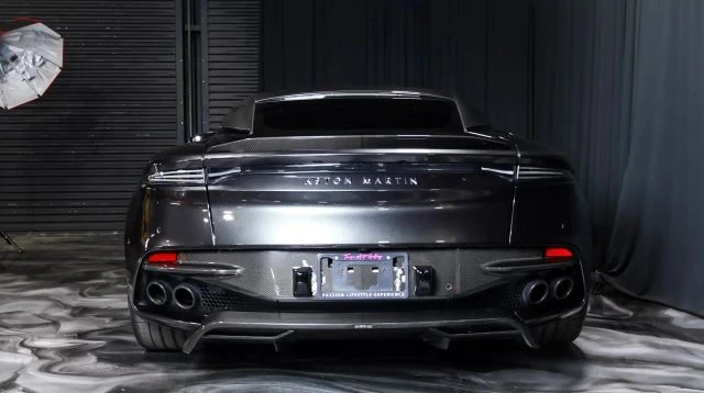 2019 Aston Martin DBS Superleggera - Image 12 of 22