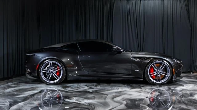 2019 Aston Martin DBS Superleggera - Image 2 of 22