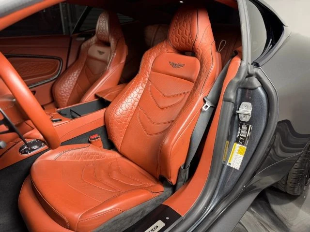 2019 Aston Martin DBS Superleggera - Image 18 of 21