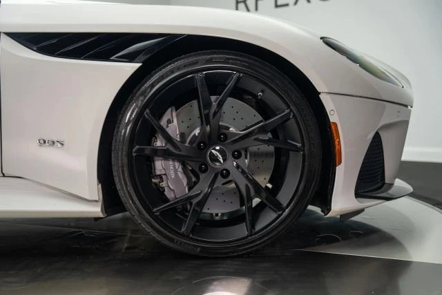 2019 Aston Martin DBS Superleggera - Image 24 of 31