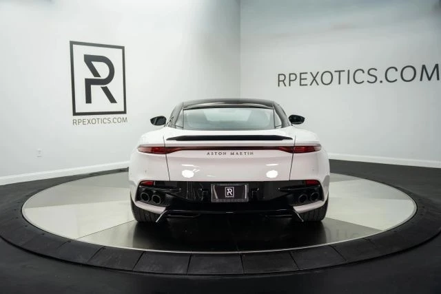 2019 Aston Martin DBS Superleggera - Image 9 of 31