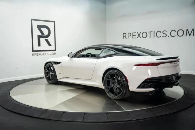2019 Aston Martin DBS Superleggera - Image 8 of 31