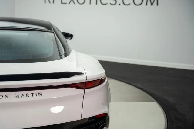 2019 Aston Martin DBS Superleggera - Image 21 of 31