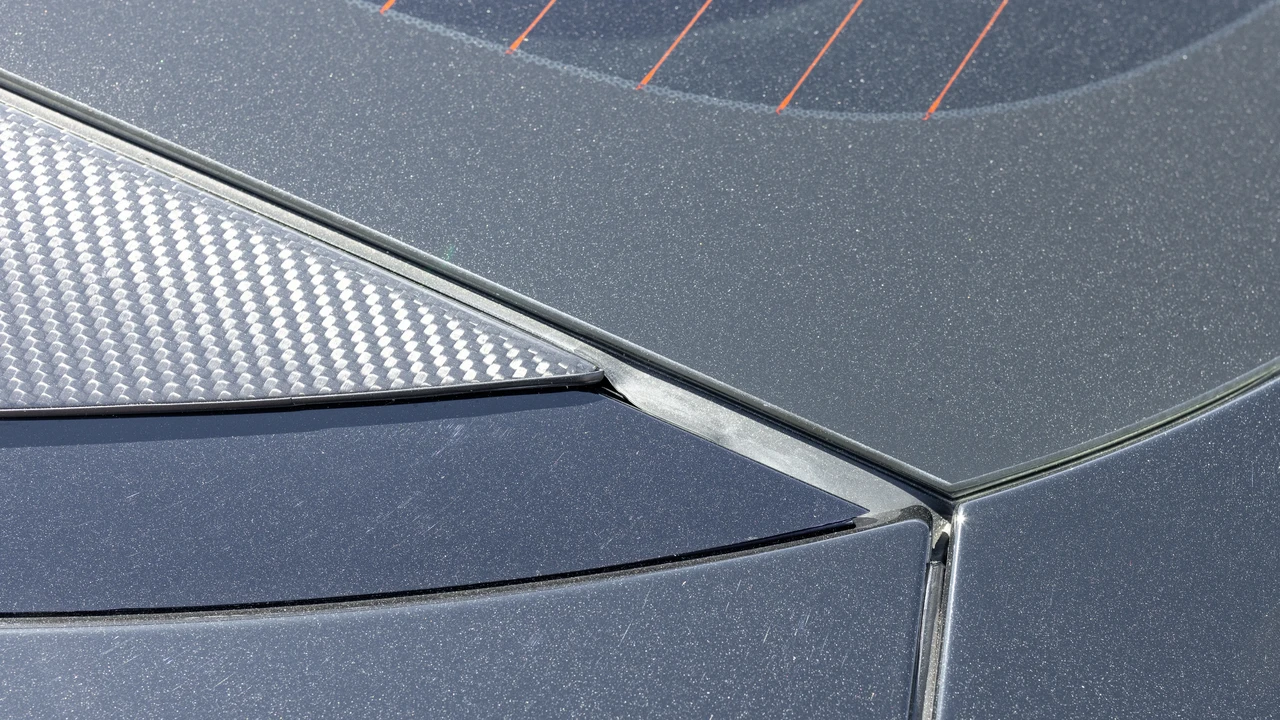 2019 Aston Martin DBS Superleggera - Image 29 of 31
