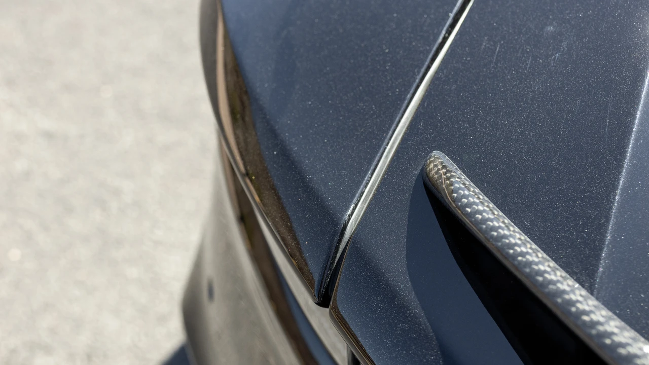 2019 Aston Martin DBS Superleggera - Image 26 of 31
