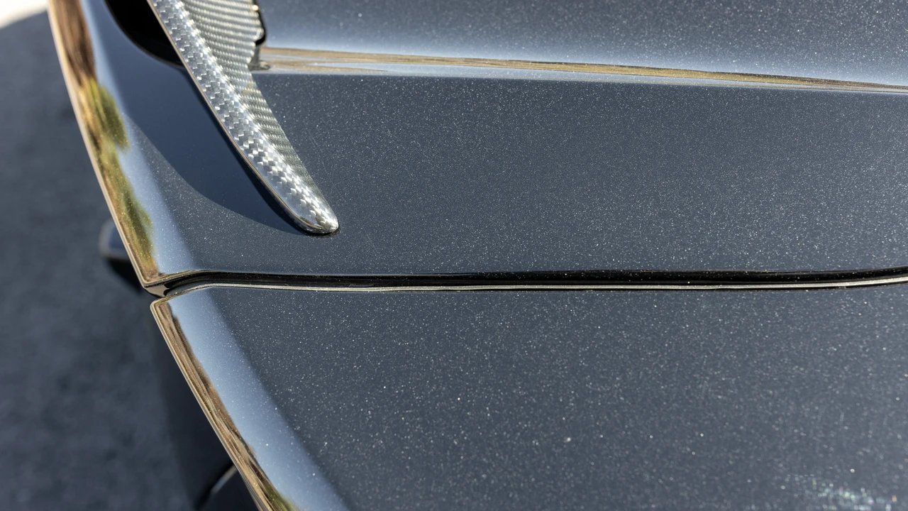 2019 Aston Martin DBS Superleggera - Image 22 of 31