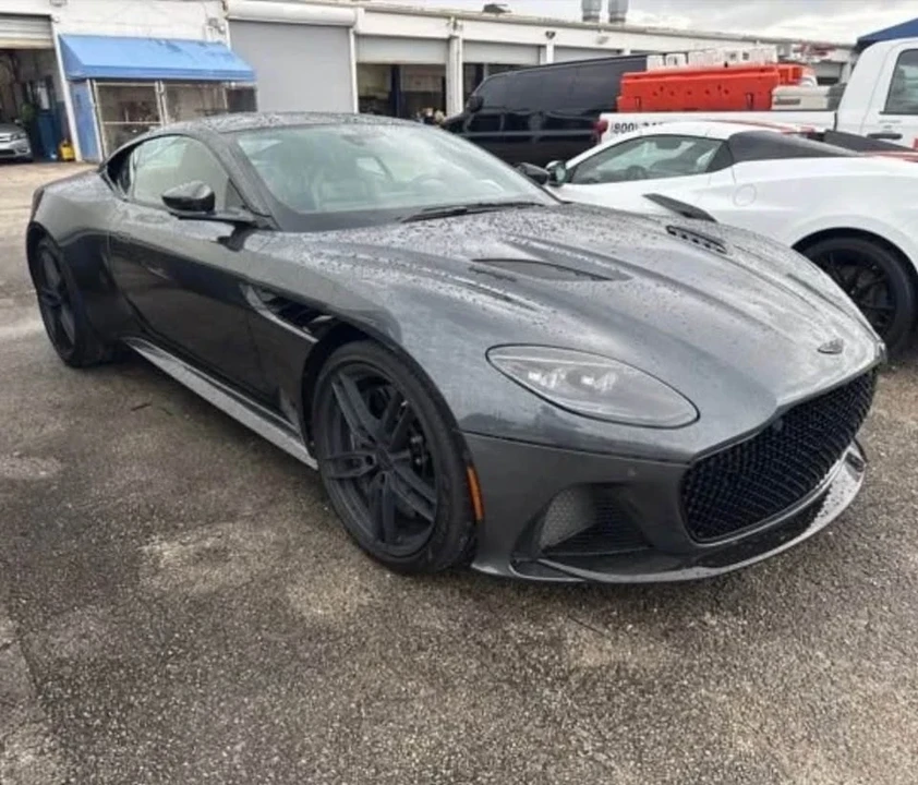 2019 Aston Martin DBS Superleggera - Image 4 of 7