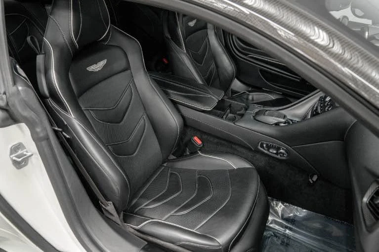 2019 Aston Martin DBS Superleggera - Image 8 of 13
