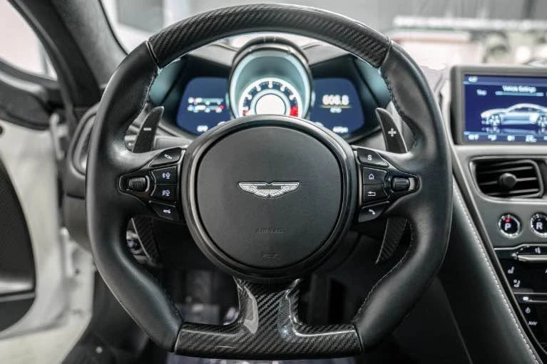 2019 Aston Martin DBS Superleggera - Image 9 of 13